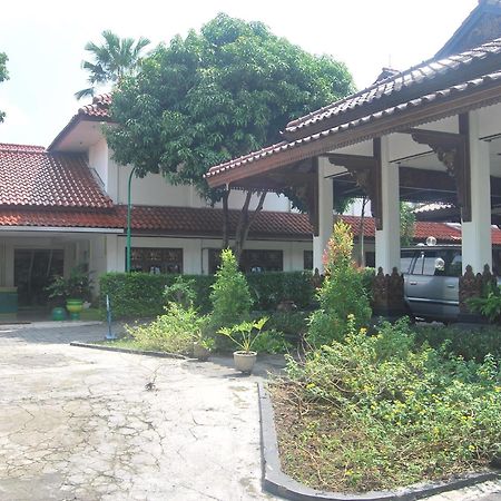 Sadinah Sahid Josodipuro Hotel Colomadu Esterno foto