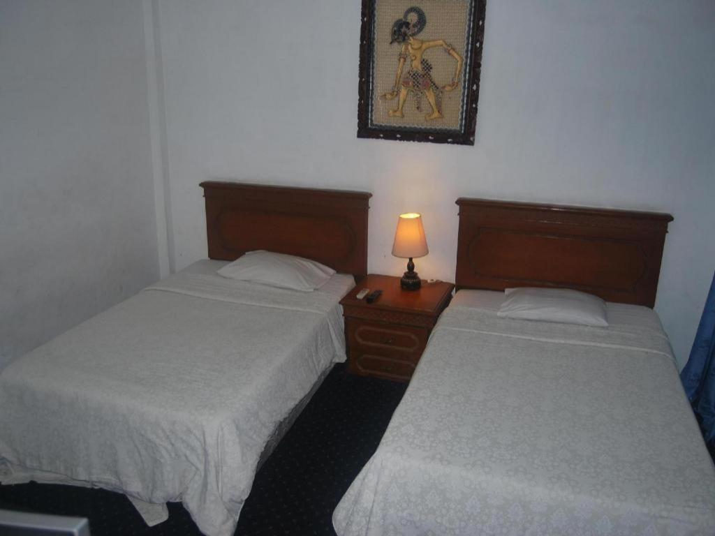 Sadinah Sahid Josodipuro Hotel Colomadu Esterno foto