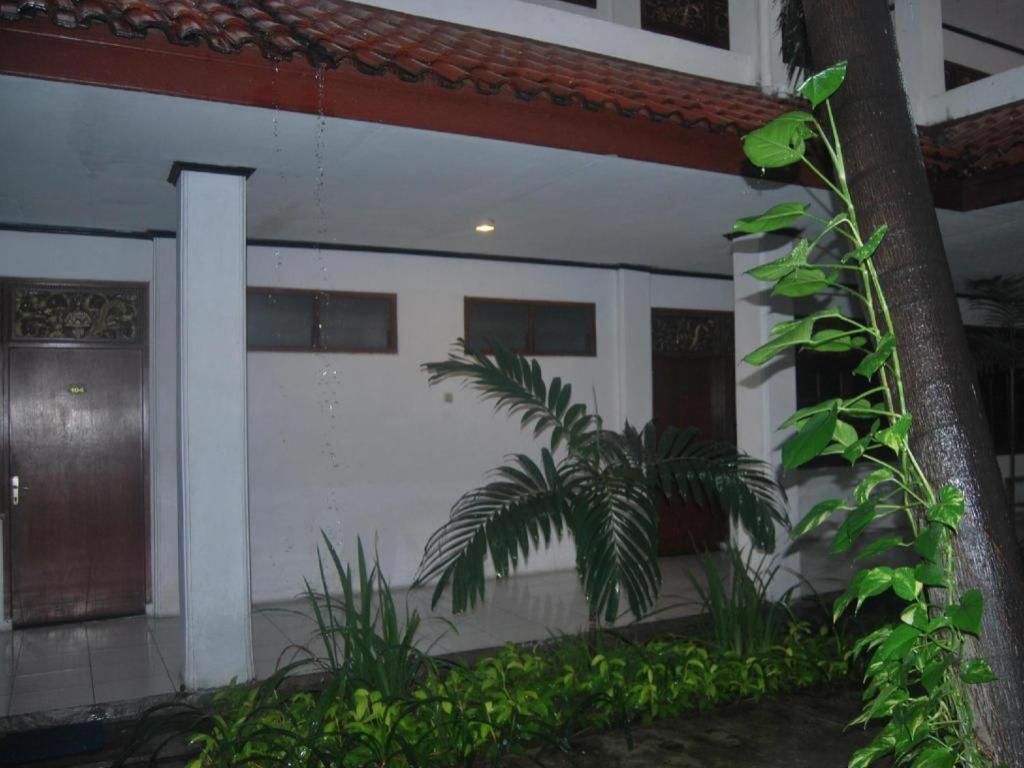Sadinah Sahid Josodipuro Hotel Colomadu Esterno foto