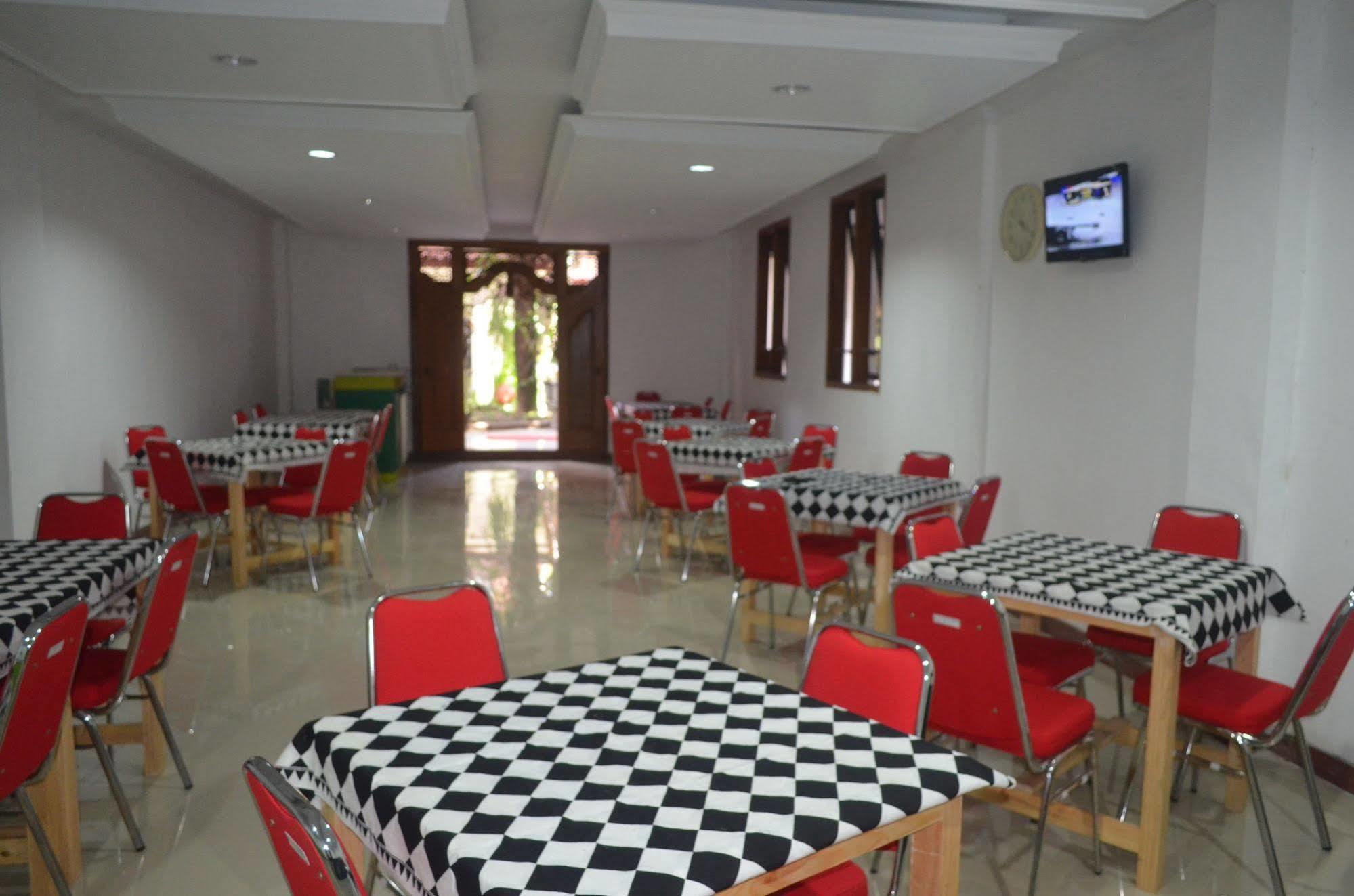 Sadinah Sahid Josodipuro Hotel Colomadu Esterno foto