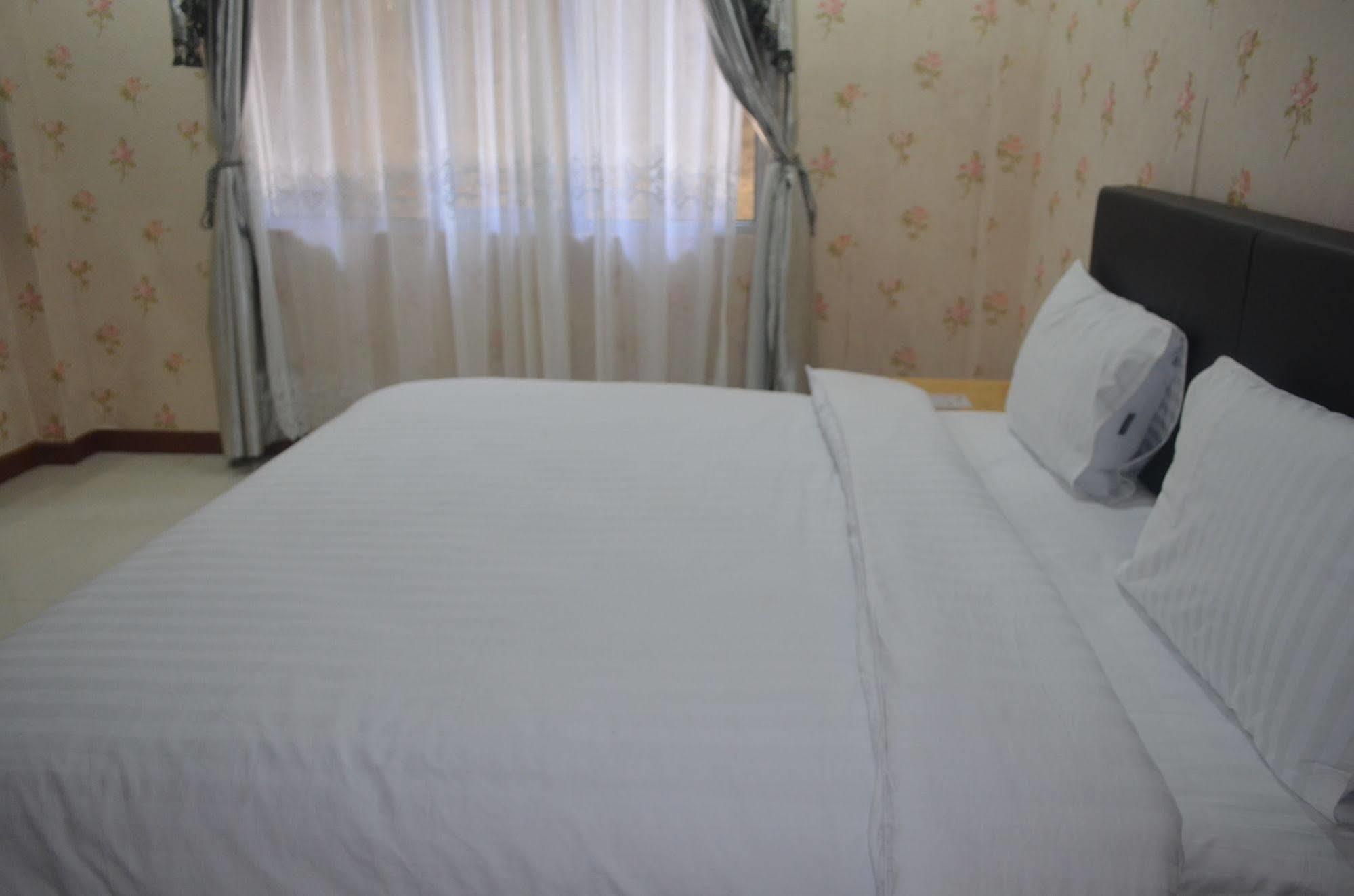 Sadinah Sahid Josodipuro Hotel Colomadu Esterno foto