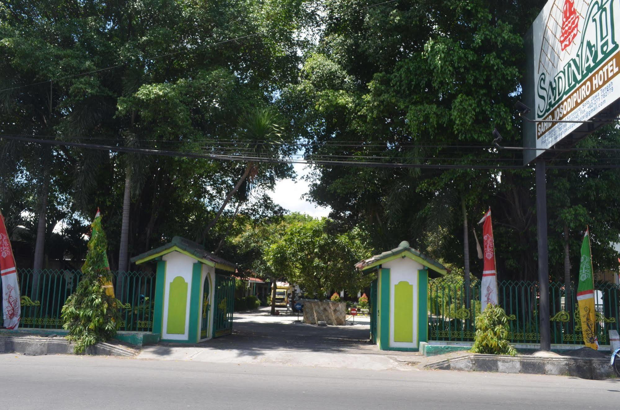 Sadinah Sahid Josodipuro Hotel Colomadu Esterno foto